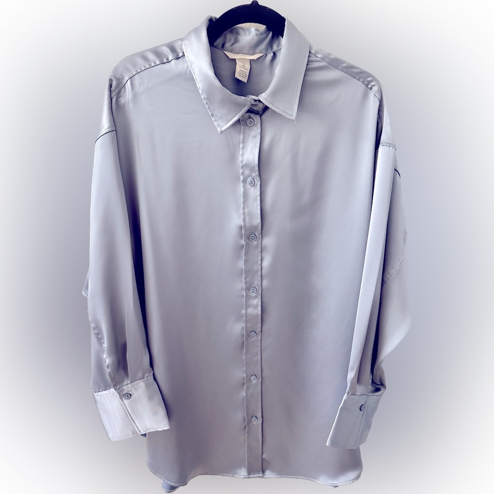 H&M long sleeve blouse baby blue Large